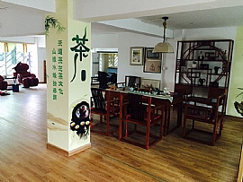 游樂園 工廠 地下室